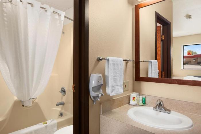 Hotel Super 8 By Wyndham Columbus Pokoj fotografie