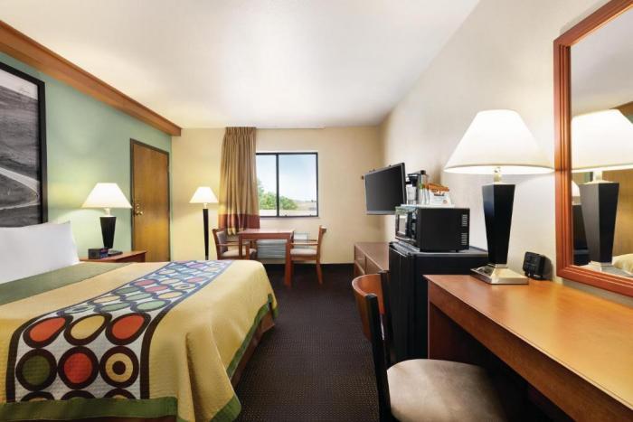 Hotel Super 8 By Wyndham Columbus Pokoj fotografie