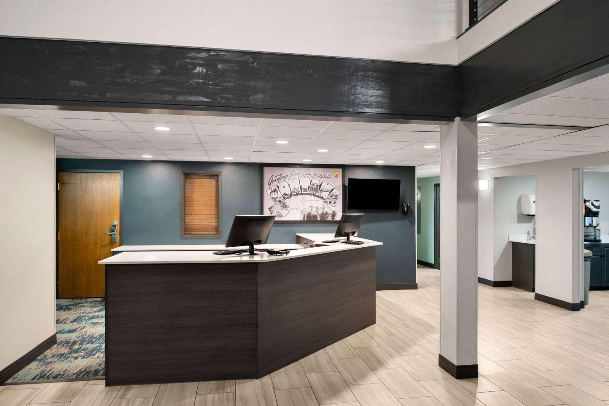 Hotel Super 8 By Wyndham Columbus Exteriér fotografie